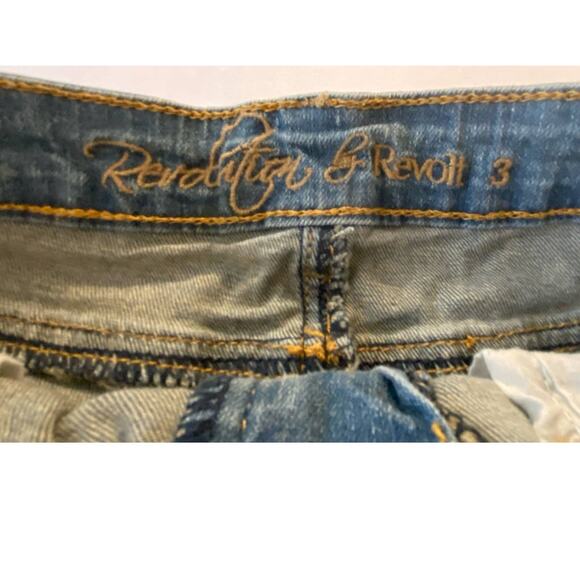 Revolution by Revolt Juniors Animal Blue Denim Raw Hem Cut Off Shorts Size 3 - Picture 4 of 9